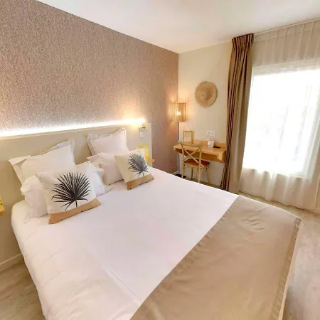 Отель Le C - Boutique