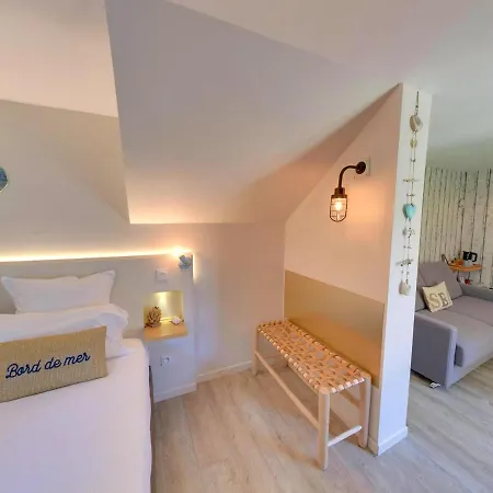 Le C - Boutique 4* 纳博讷