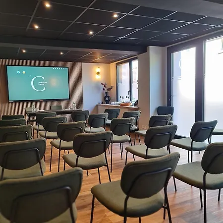 Le C - Boutique 酒店 纳博讷