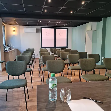 Le C - Boutique 4*